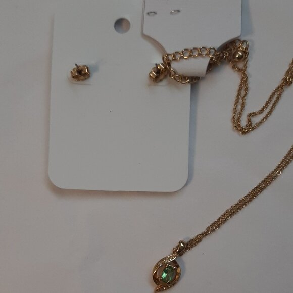 Vintage Avon Prasiolite Stone Necklace/Earring Set Gold Tone - Picture 3 of 6